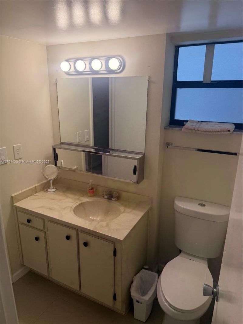 901 Colony Point Cir, Unit 217, Pembroke Pines, FL 33026 Photo