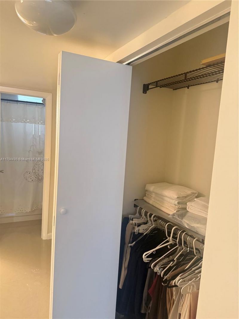 901 Colony Point Cir, Unit 217, Pembroke Pines, FL 33026 Photo