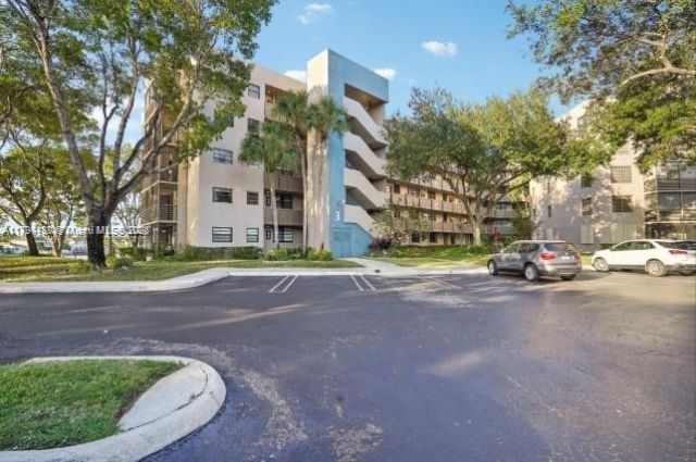 901 Colony Point Cir, Unit 217, Pembroke Pines, FL 33026 Photo