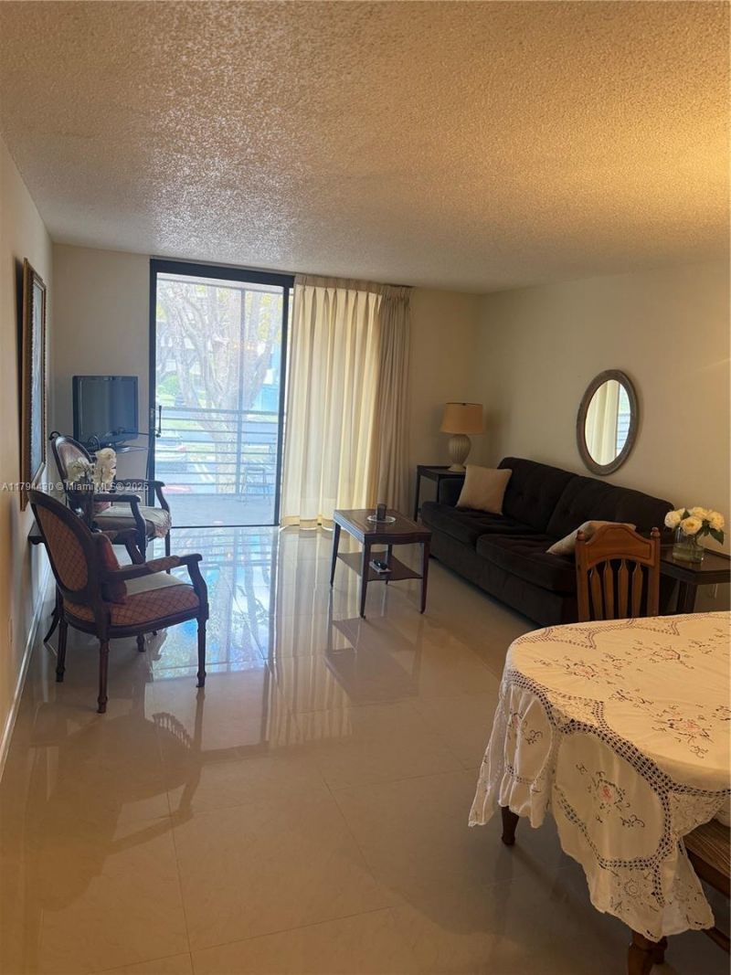 901 Colony Point Cir, Unit 217, Pembroke Pines, FL 33026 Photo