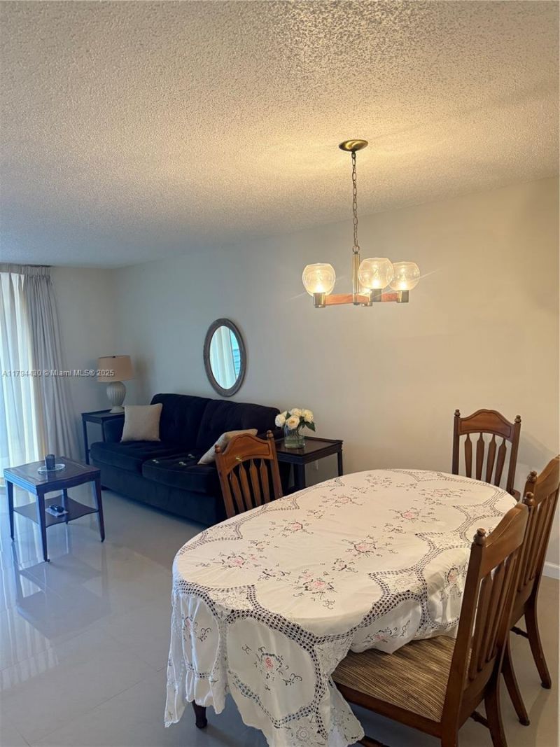 901 Colony Point Cir, Unit 217, Pembroke Pines, FL 33026 Photo