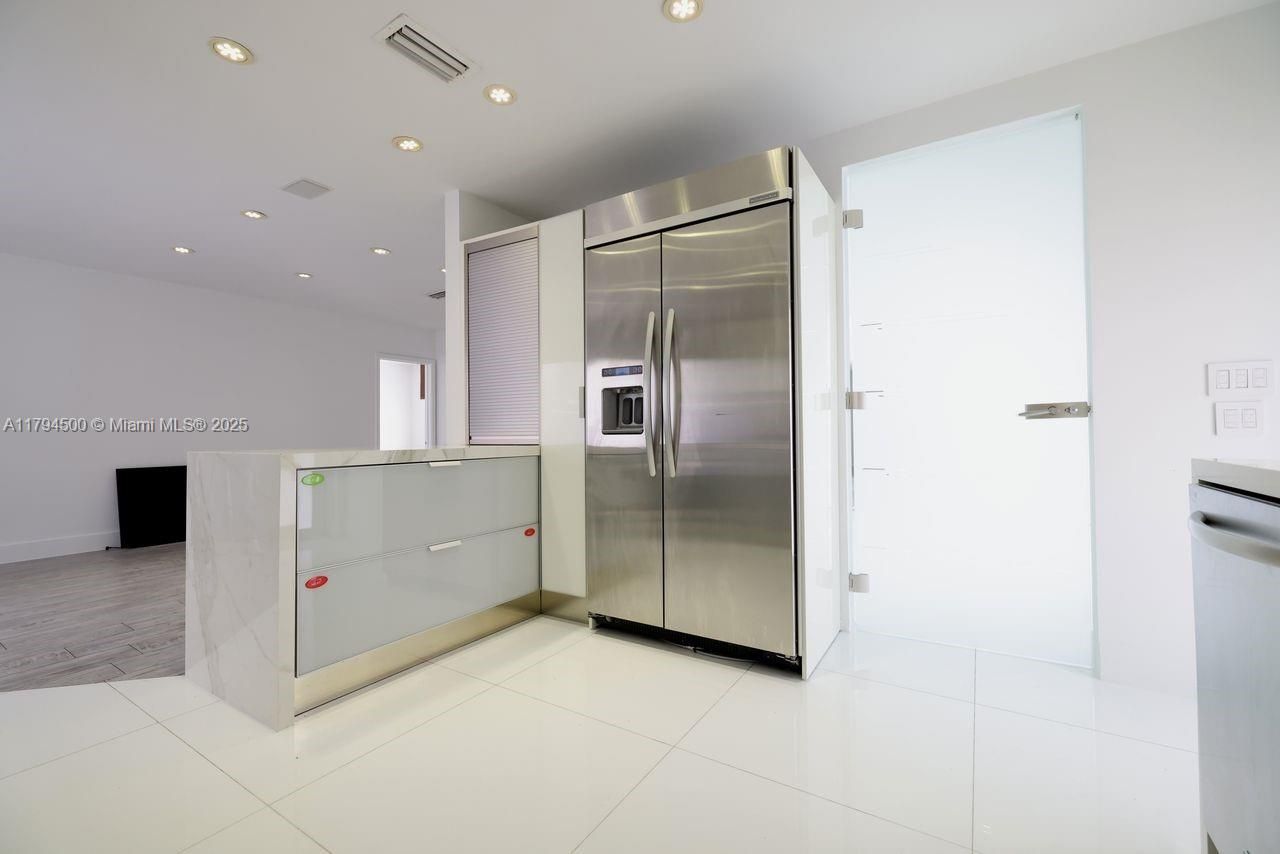 1846 NE 211th Ln, Miami, FL 33179 Photo