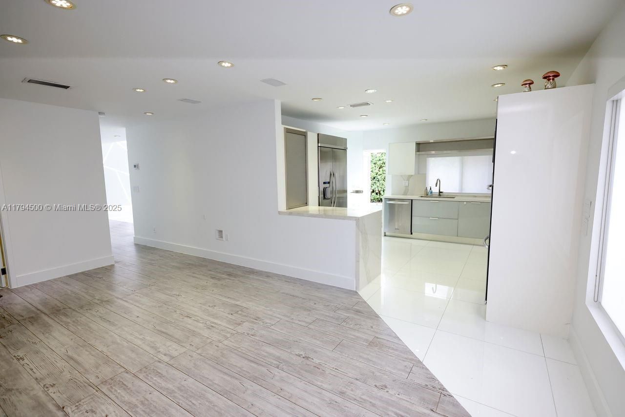 1846 NE 211th Ln, Miami, FL 33179 Photo