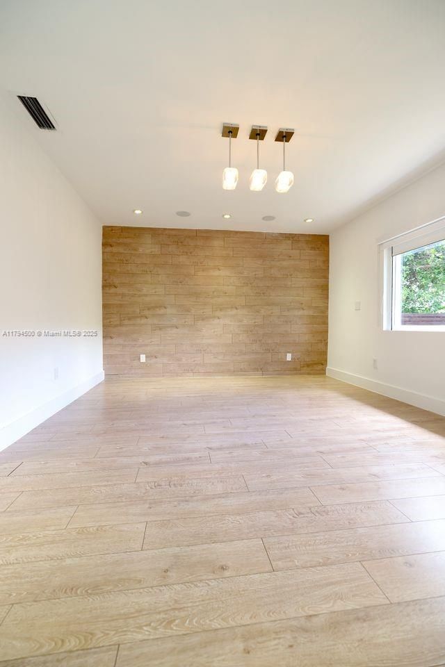 1846 NE 211th Ln, Miami, FL 33179 Photo