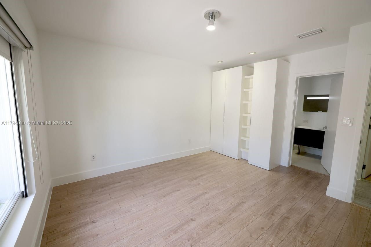 1846 NE 211th Ln, Miami, FL 33179 Photo