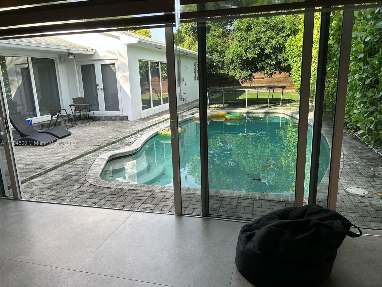 1846 NE 211th Ln, Miami, FL 33179 Photo