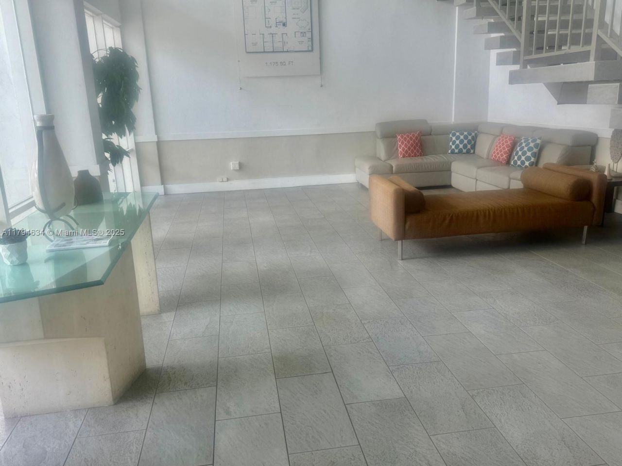 488 NW 165th St Rd, Unit B-512, Miami, FL 33169 Photo