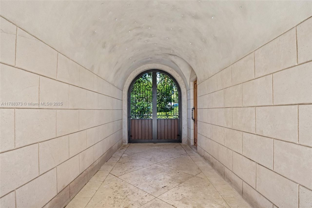 600 Isle Of Palms Dr, Fort Lauderdale, FL 33301 Photo