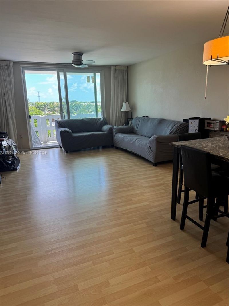 919 Hillcrest Dr, Unit 504, Hollywood, FL 33021 Photo