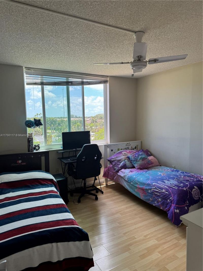 919 Hillcrest Dr, Unit 504, Hollywood, FL 33021 Photo