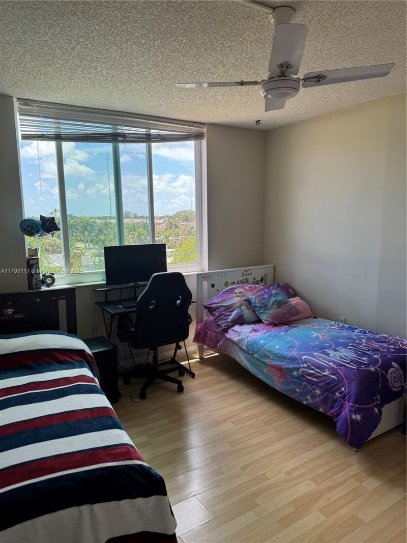 919 Hillcrest Dr, Unit 504, Hollywood, FL 33021 Photo