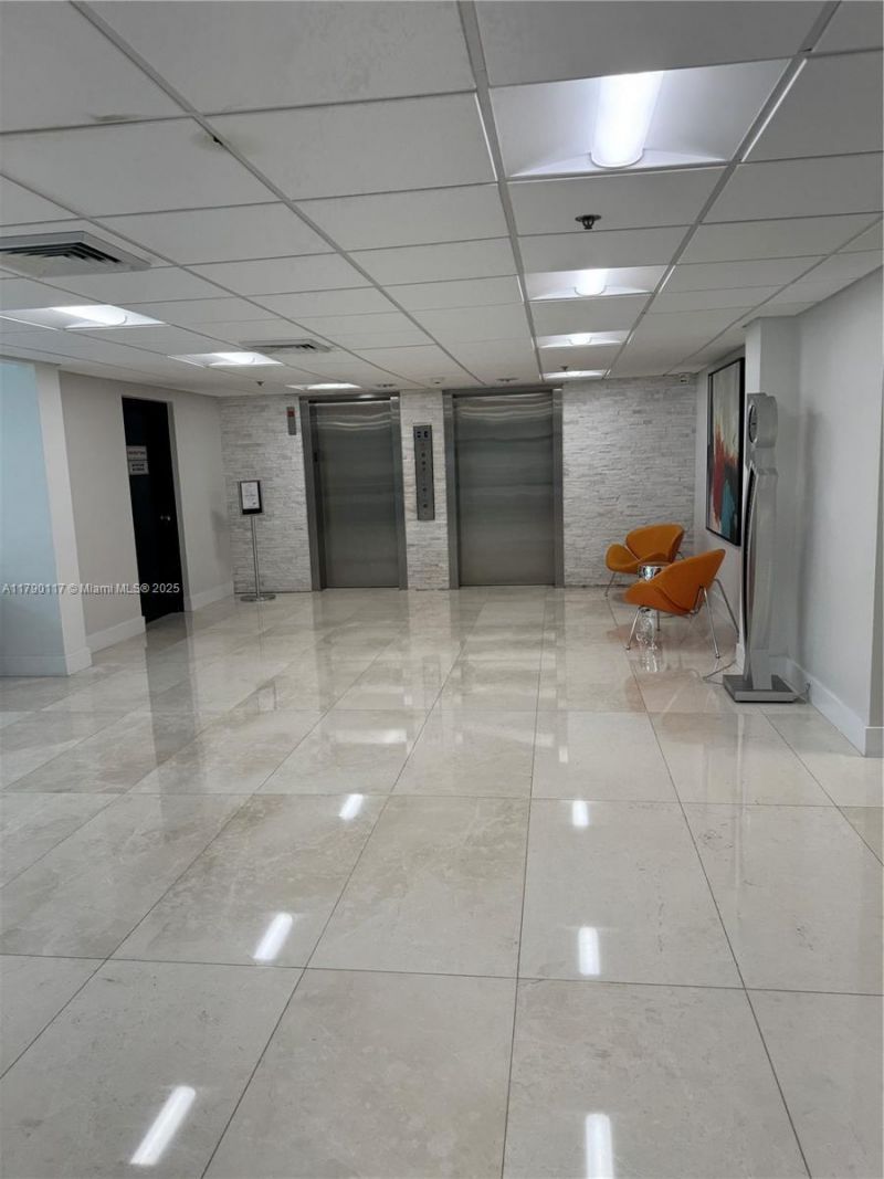 919 Hillcrest Dr, Unit 504, Hollywood, FL 33021 Photo