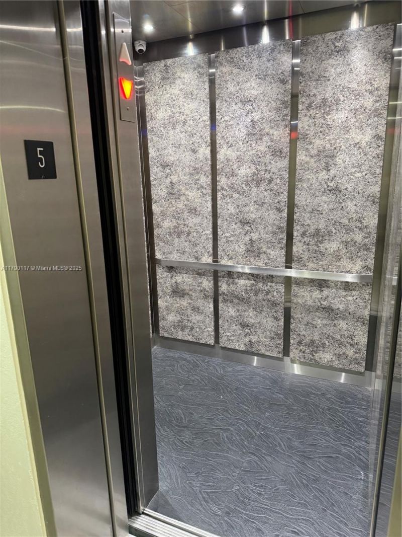 919 Hillcrest Dr, Unit 504, Hollywood, FL 33021 Photo