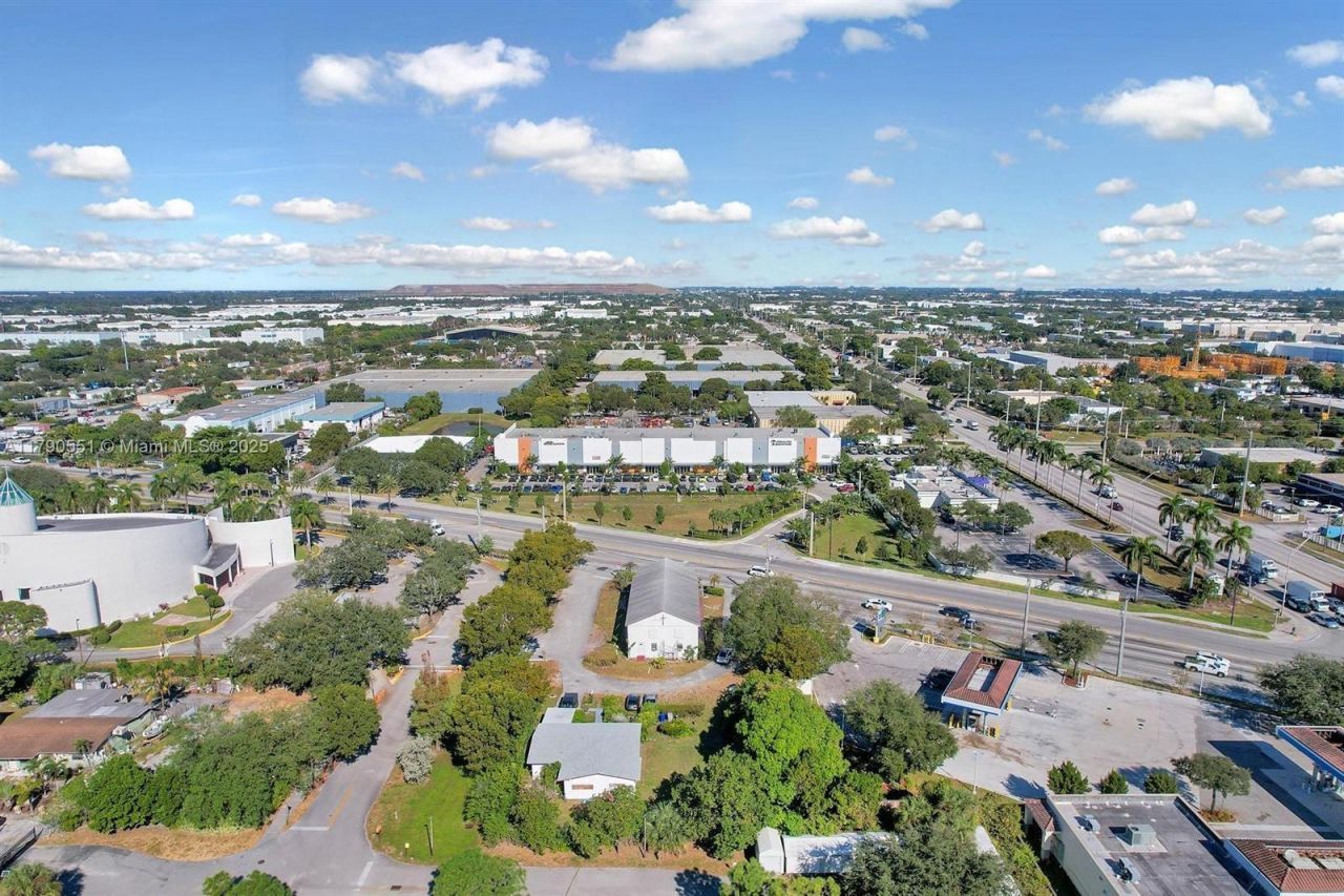 2250 Dr Martin Luther King Jr Blvd, Pompano Beach, FL 33069 Photo