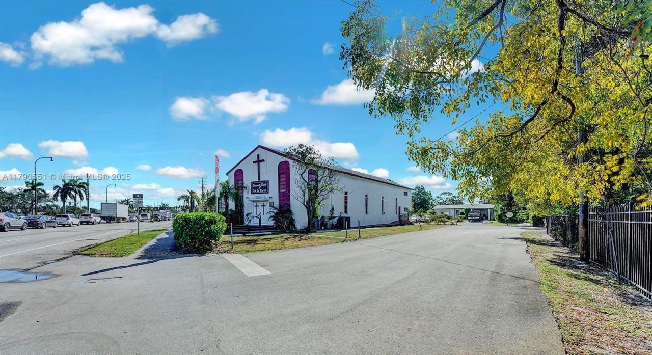 2250 Dr Martin Luther King Jr Blvd, Pompano Beach, FL 33069 Photo