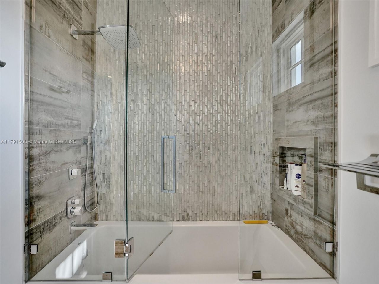 2340 NE 48th St, Lighthouse Point, FL 33064 Photo