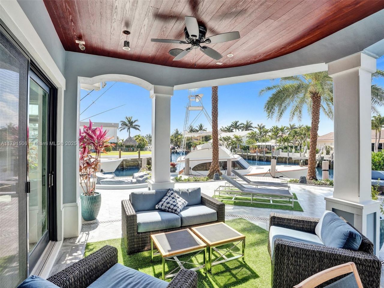 2340 NE 48th St, Lighthouse Point, FL 33064 Photo