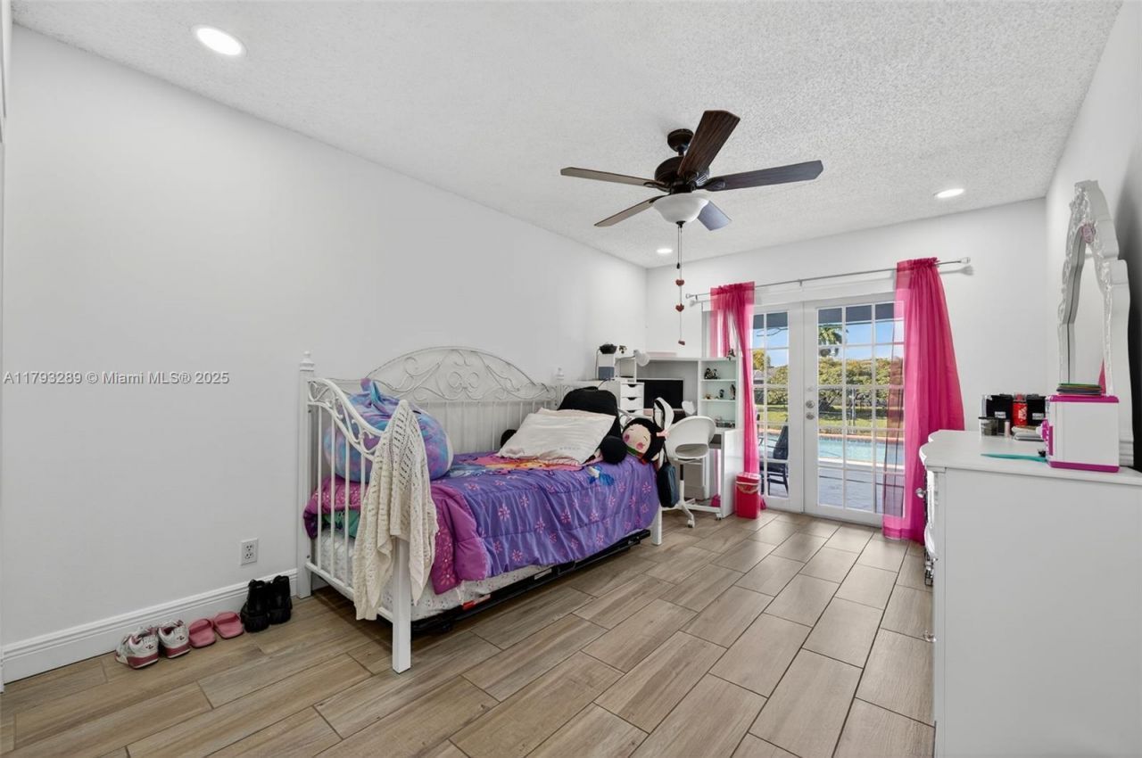 8588 NW 27th Dr, Coral Springs, FL 33065 Photo