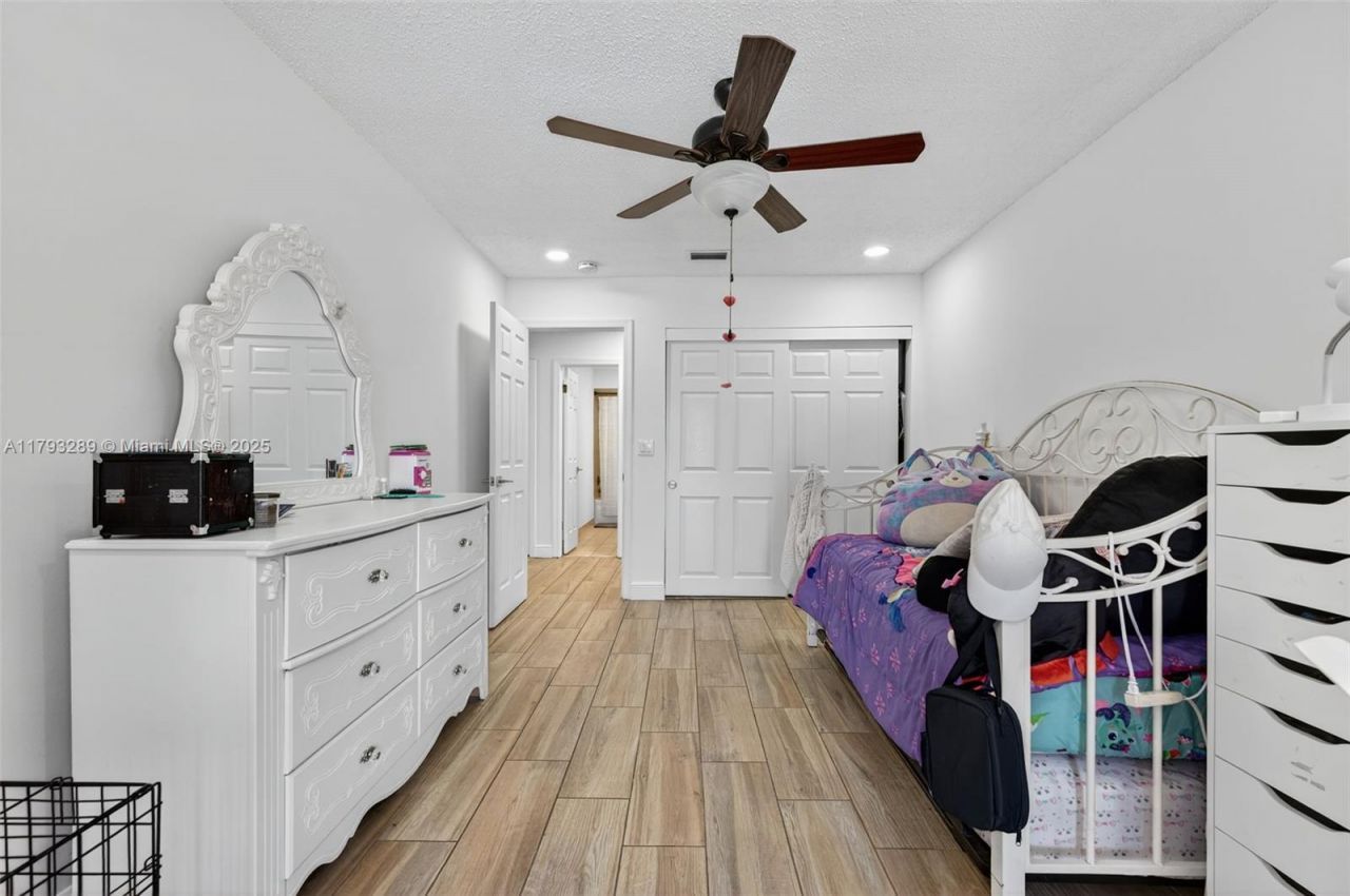 8588 NW 27th Dr, Coral Springs, FL 33065 Photo