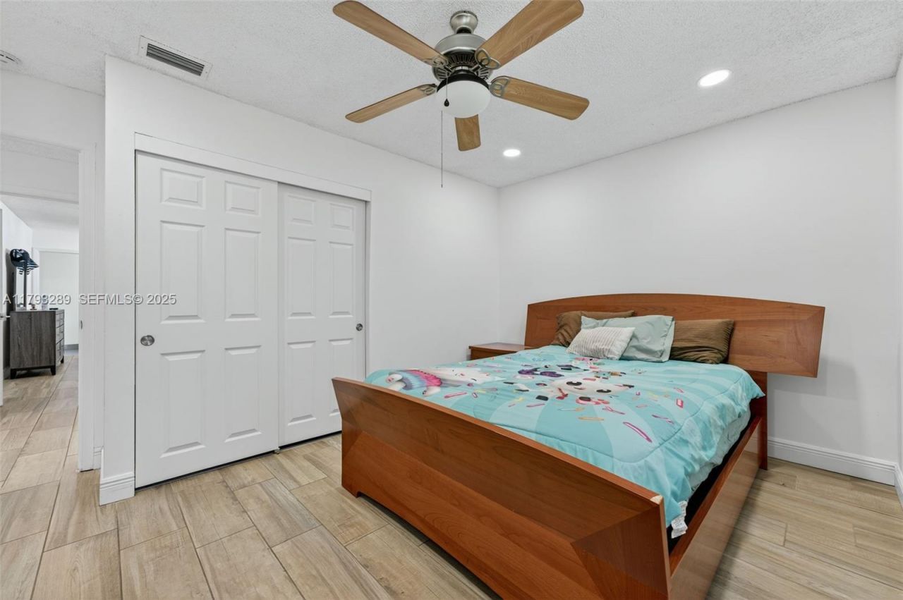 8588 NW 27th Dr, Coral Springs, FL 33065 Photo