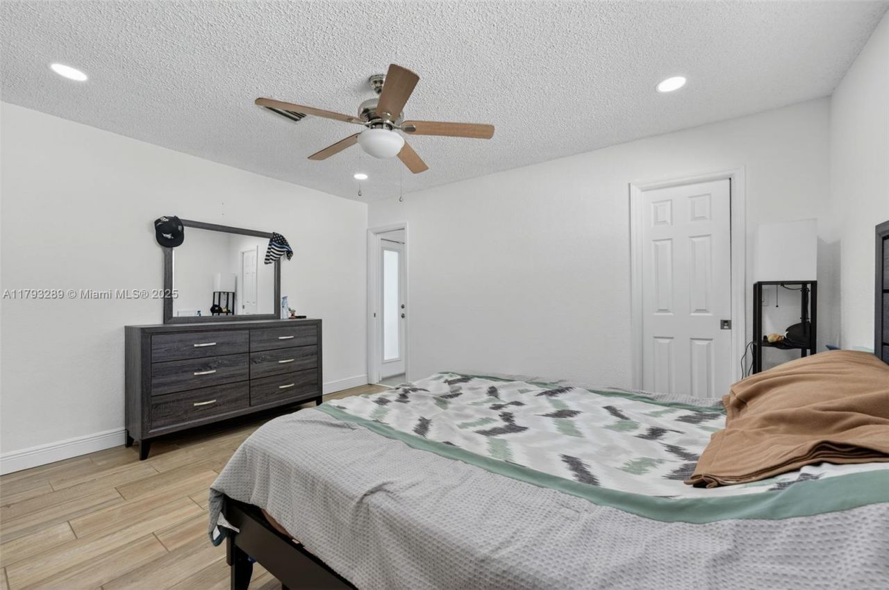 8588 NW 27th Dr, Coral Springs, FL 33065 Photo