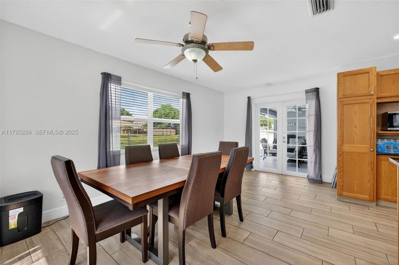 8588 NW 27th Dr, Coral Springs, FL 33065 Photo