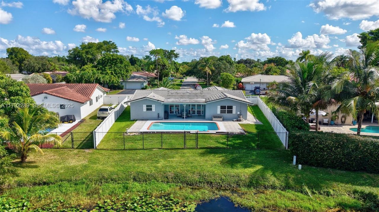 8588 NW 27th Dr, Coral Springs, FL 33065 Photo