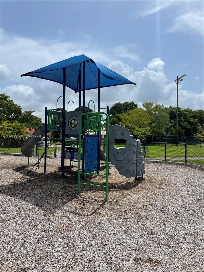 8588 NW 27th Dr, Coral Springs, FL 33065 Photo