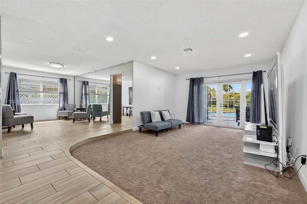 8588 NW 27th Dr, Coral Springs, FL 33065 Photo