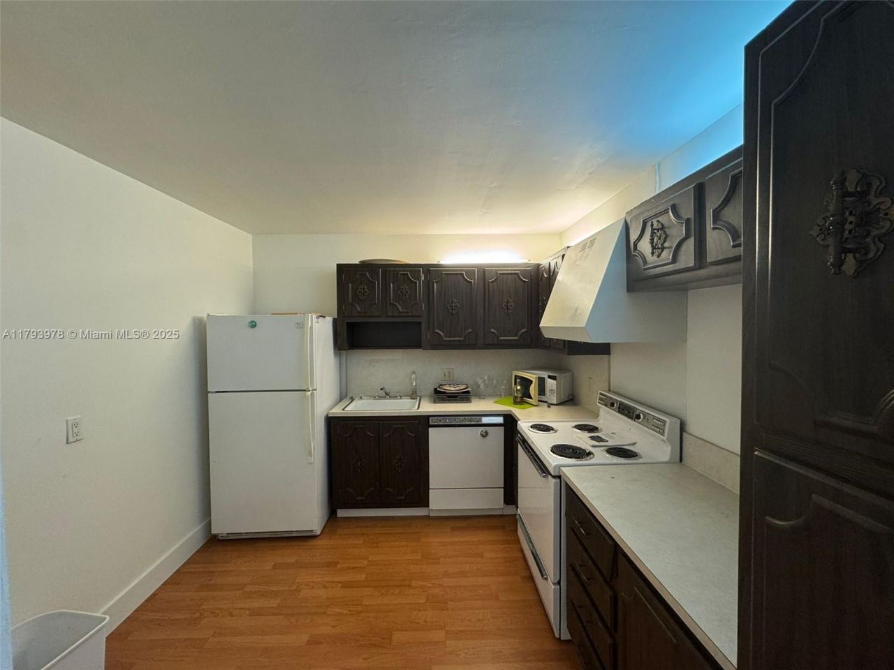 2851 NE 183rd St, Unit 1408E, Aventura, FL 33160 Photo