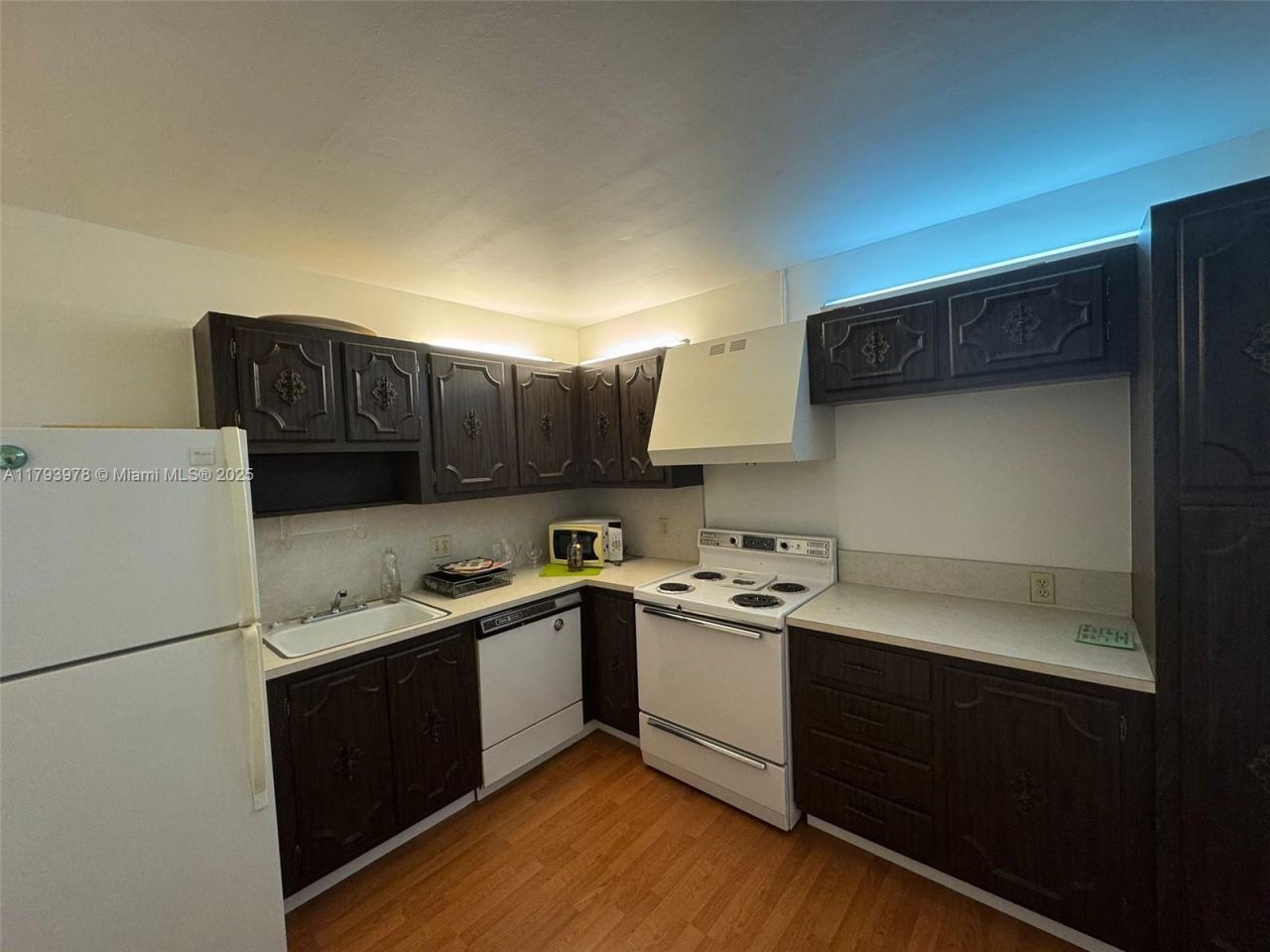 2851 NE 183rd St, Unit 1408E, Aventura, FL 33160 Photo