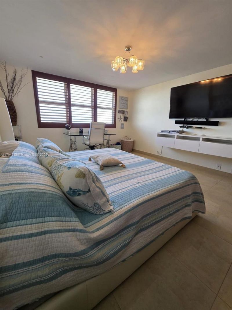 9225 Collins Ave, Unit 1409, Surfside, FL 33154 Photo