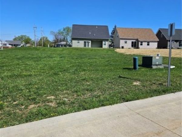 58 Hubbell Way, Bedford, OH 44146