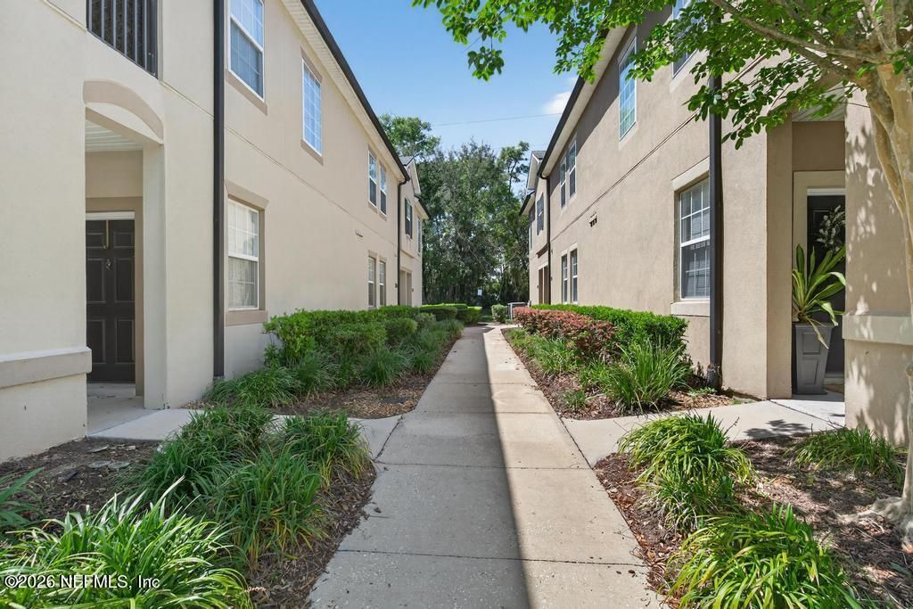 12301 Kernan Forest Boulevard, Unit 302, Jacksonville, FL 32225 Photo