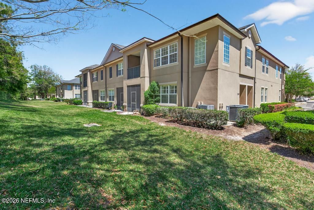 12301 Kernan Forest Boulevard, Unit 302, Jacksonville, FL 32225 Photo
