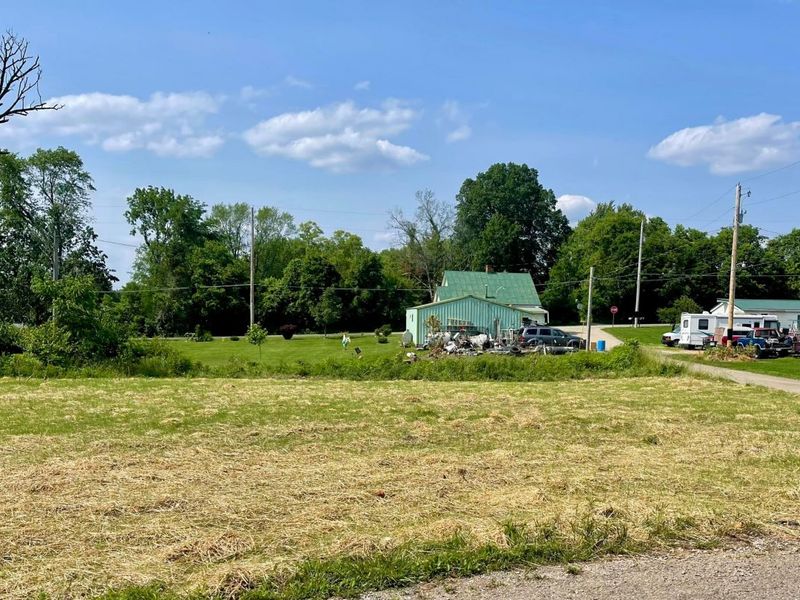 8642 Water Street, Lancaster, OH 43130 Photo 2