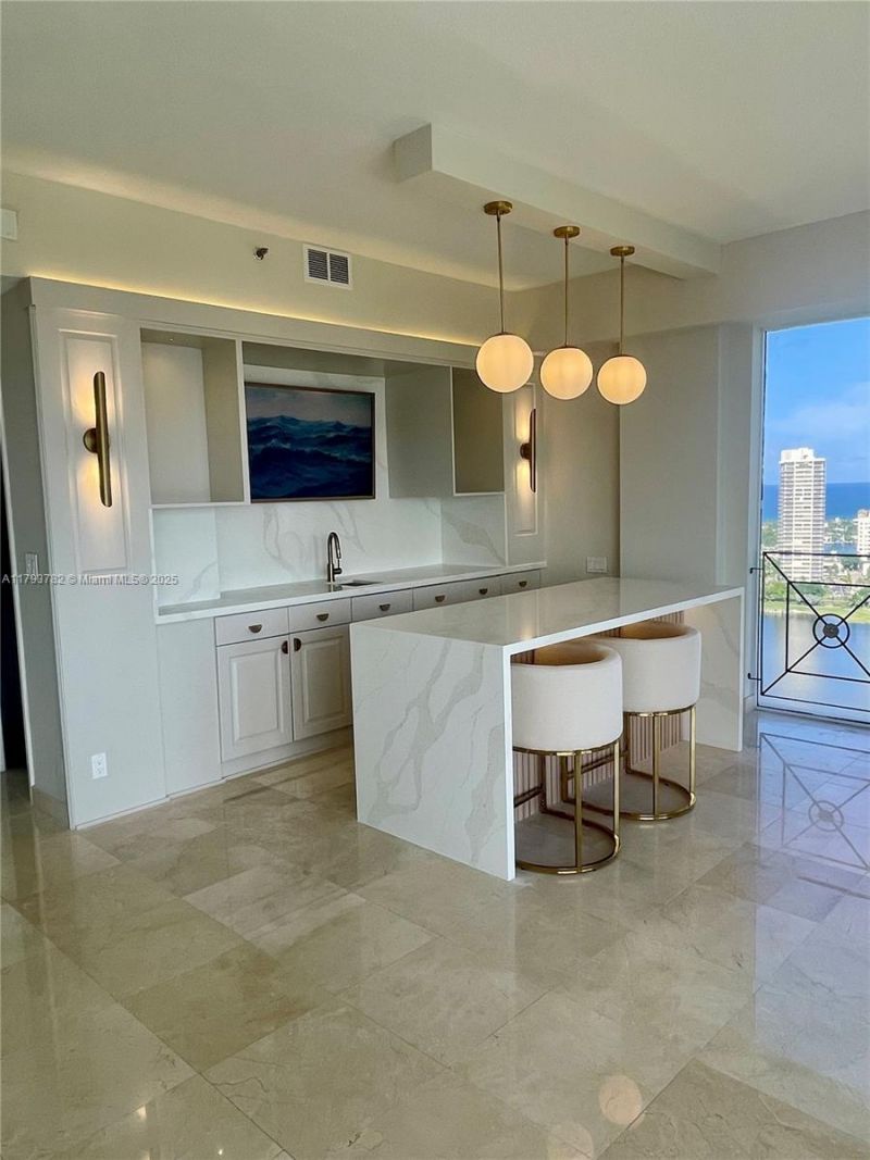 20355 NE 34th Ct, Unit 2725, Aventura, FL 33180 Photo