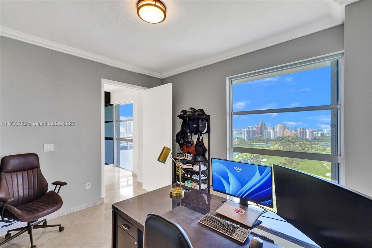 20355 NE 34th Ct, Unit 2725, Aventura, FL 33180 Photo