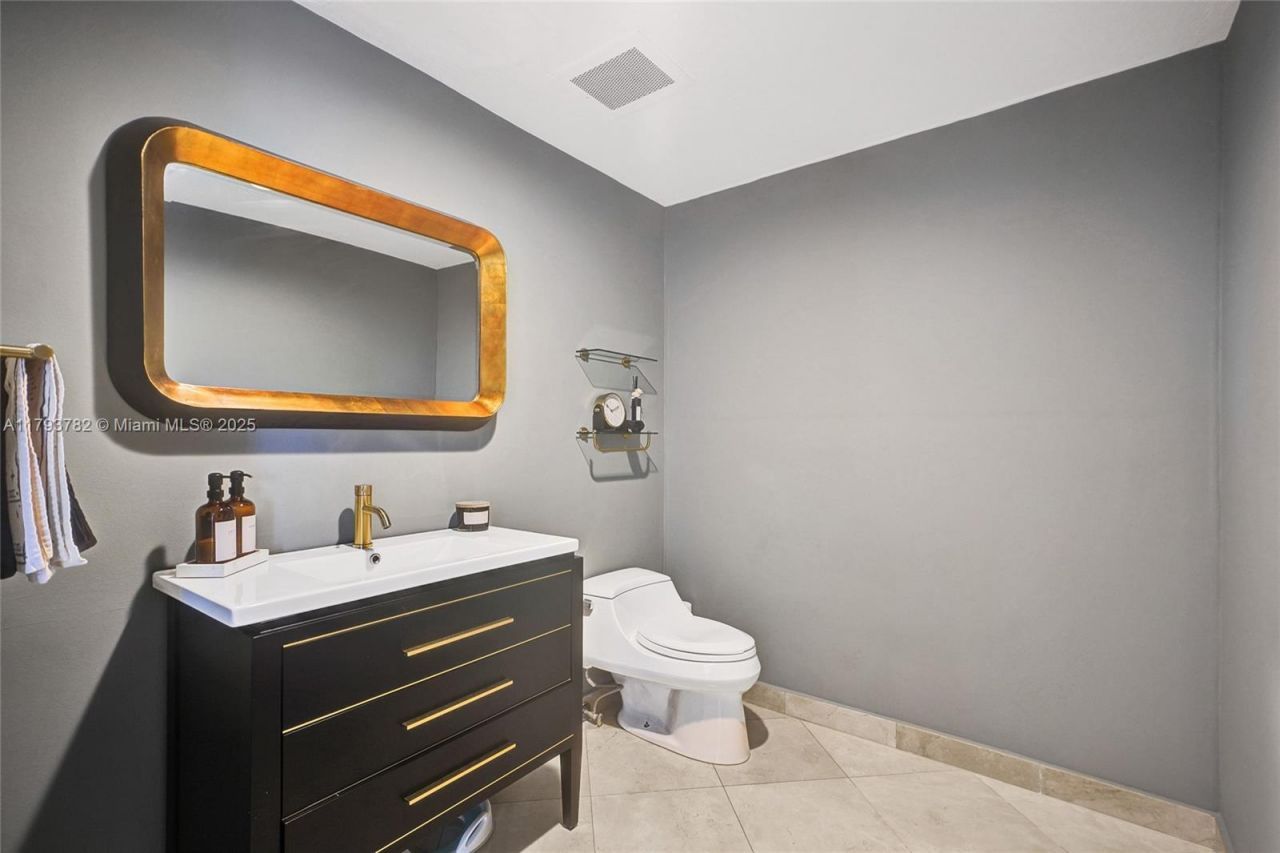 20355 NE 34th Ct, Unit 2725, Aventura, FL 33180 Photo