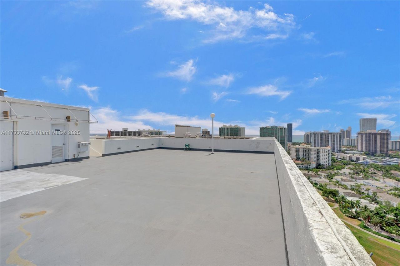 20355 NE 34th Ct, Unit 2725, Aventura, FL 33180 Photo