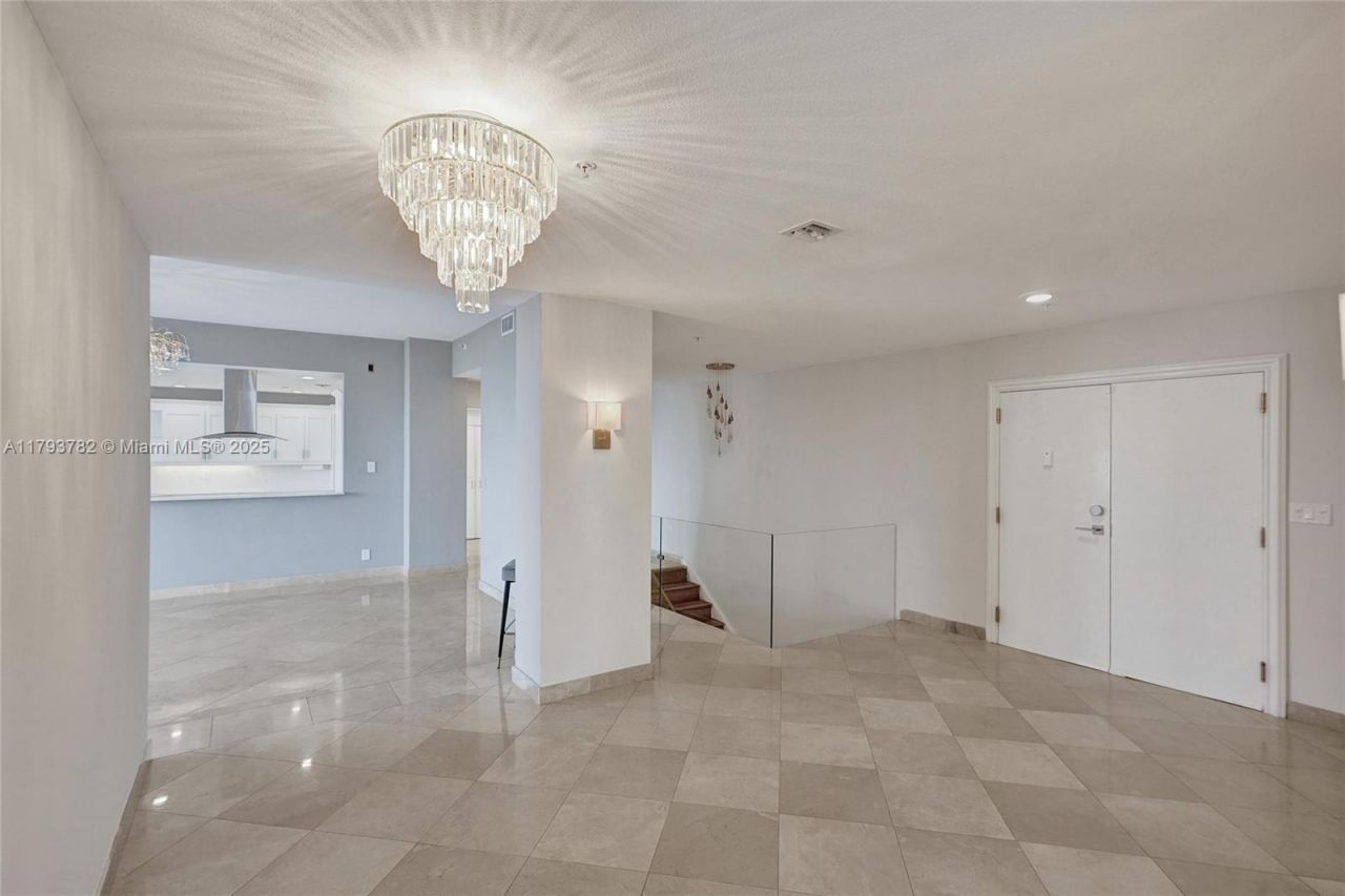 20355 NE 34th Ct, Unit 2725, Aventura, FL 33180 Photo