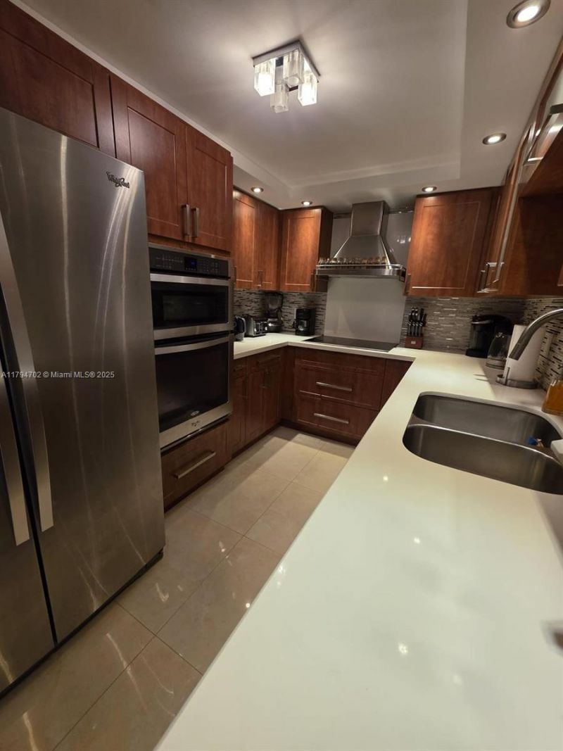 9225 Collins Ave, Unit 1409, Surfside, FL 33154 Photo