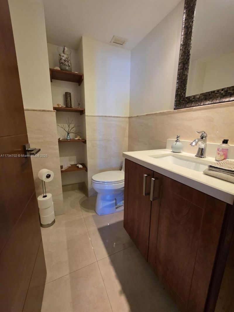 9225 Collins Ave, Unit 1409, Surfside, FL 33154 Photo