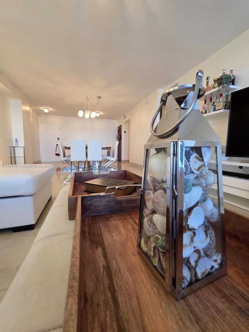 9225 Collins Ave, Unit 1409, Surfside, FL 33154 Photo