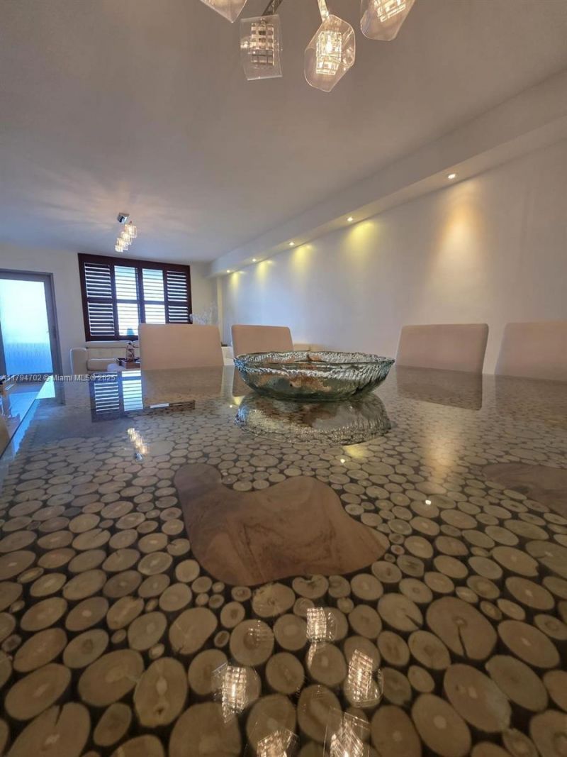 9225 Collins Ave, Unit 1409, Surfside, FL 33154 Photo