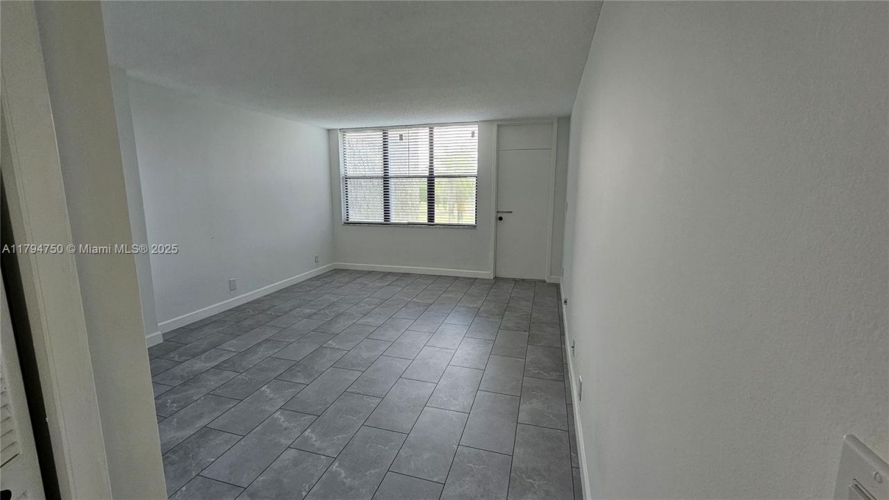 16300 Golf Club Rd, Unit 315, Weston, FL 33326 Photo