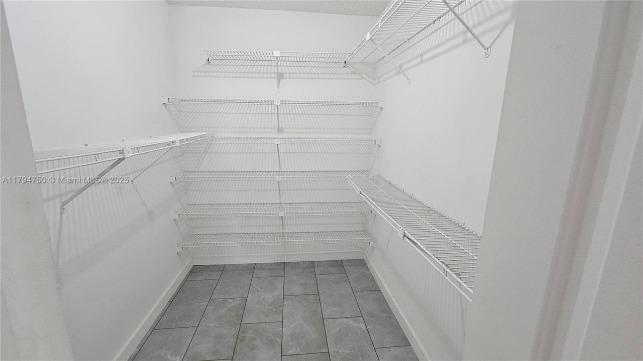 16300 Golf Club Rd, Unit 315, Weston, FL 33326 Photo