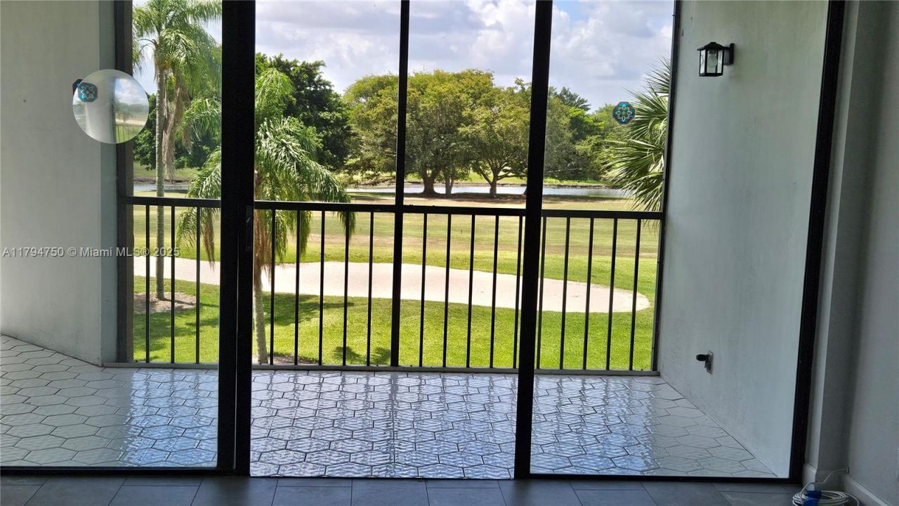 16300 Golf Club Rd, Unit 315, Weston, FL 33326 Photo