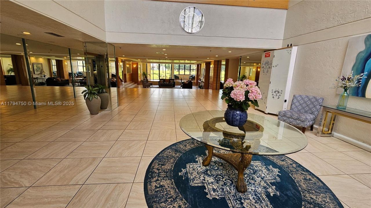 16300 Golf Club Rd, Unit 315, Weston, FL 33326 Photo