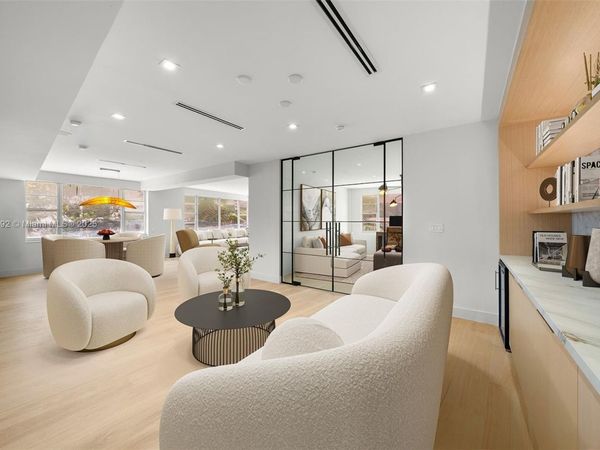 5255 Collins Ave, Unit 2J, Miami Beach, FL 33140